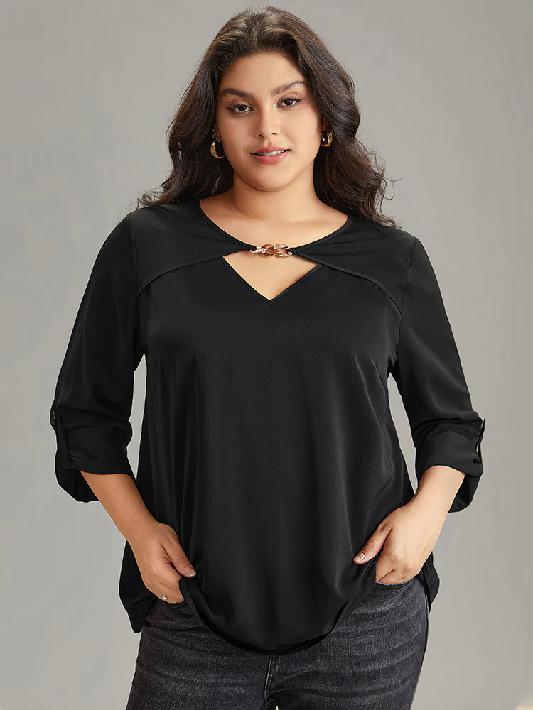 Static-Free Plain Keyhole Chain Detail Blouse Static-Free Plain Keyhole Chain Detail Blouse