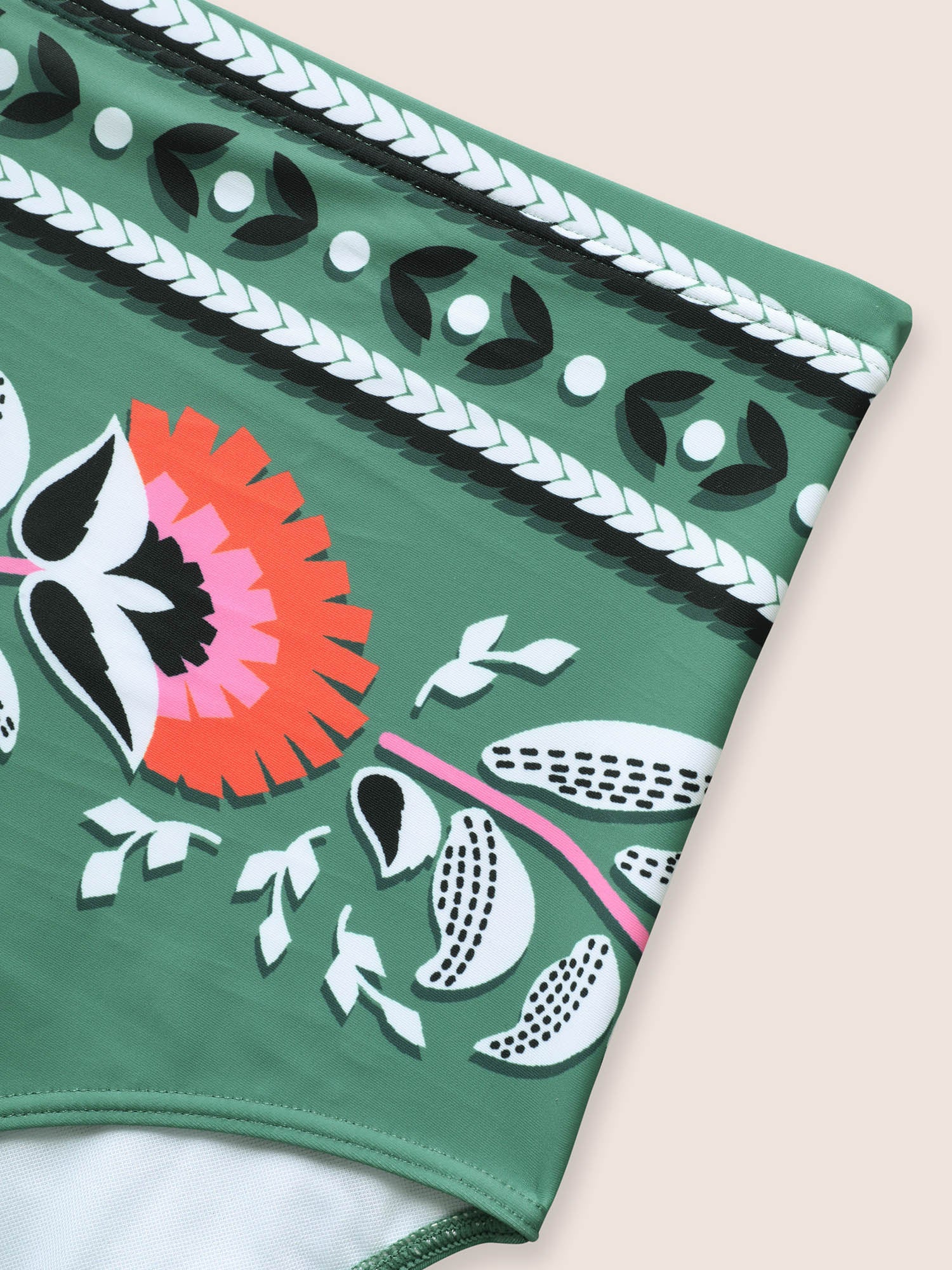 Bandana Print Heart Neckline Gathered Swim Dress Bandana Print Heart Neckline Gathered Swim Dress