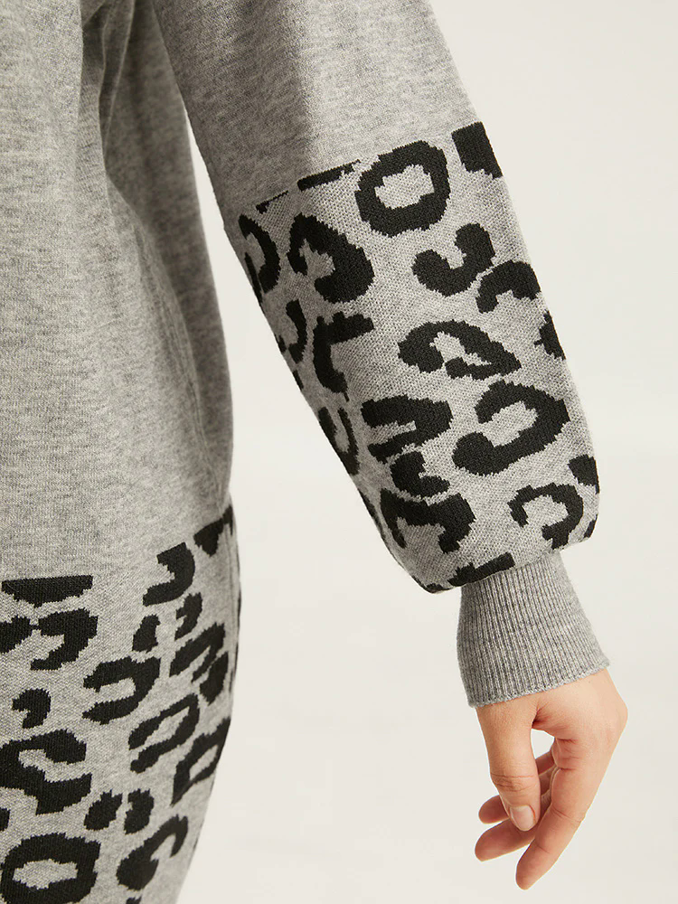 Supersoft Essentials Leopard Contrast Elastic Cuffs Pullover Supersoft Essentials Leopard Contrast Elastic Cuffs Pullover