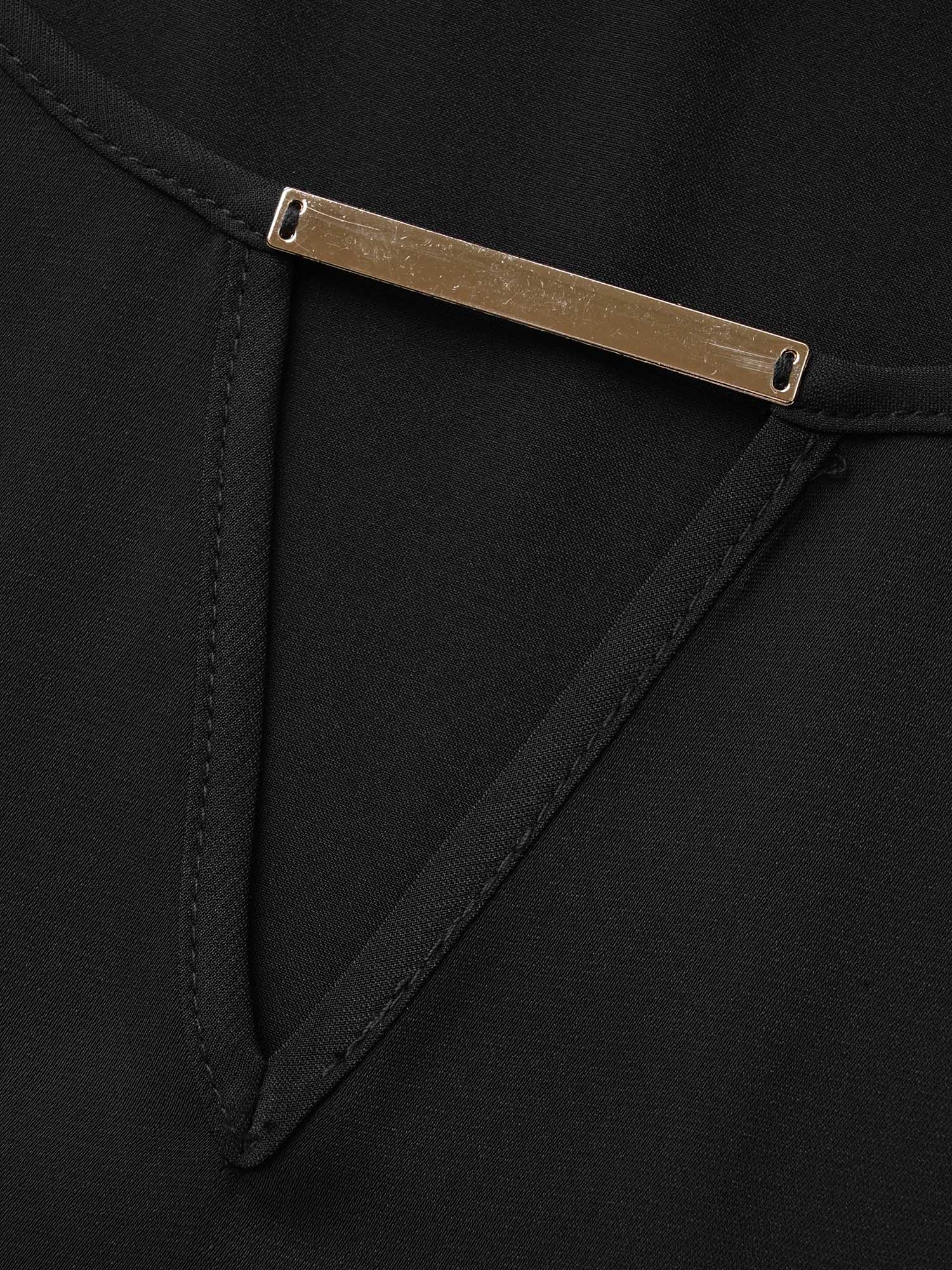Anti-Wrinkle Plain Metal Detail Keyhole Neck Blouse Anti-Wrinkle Plain Metal Detail Keyhole Neck Blouse